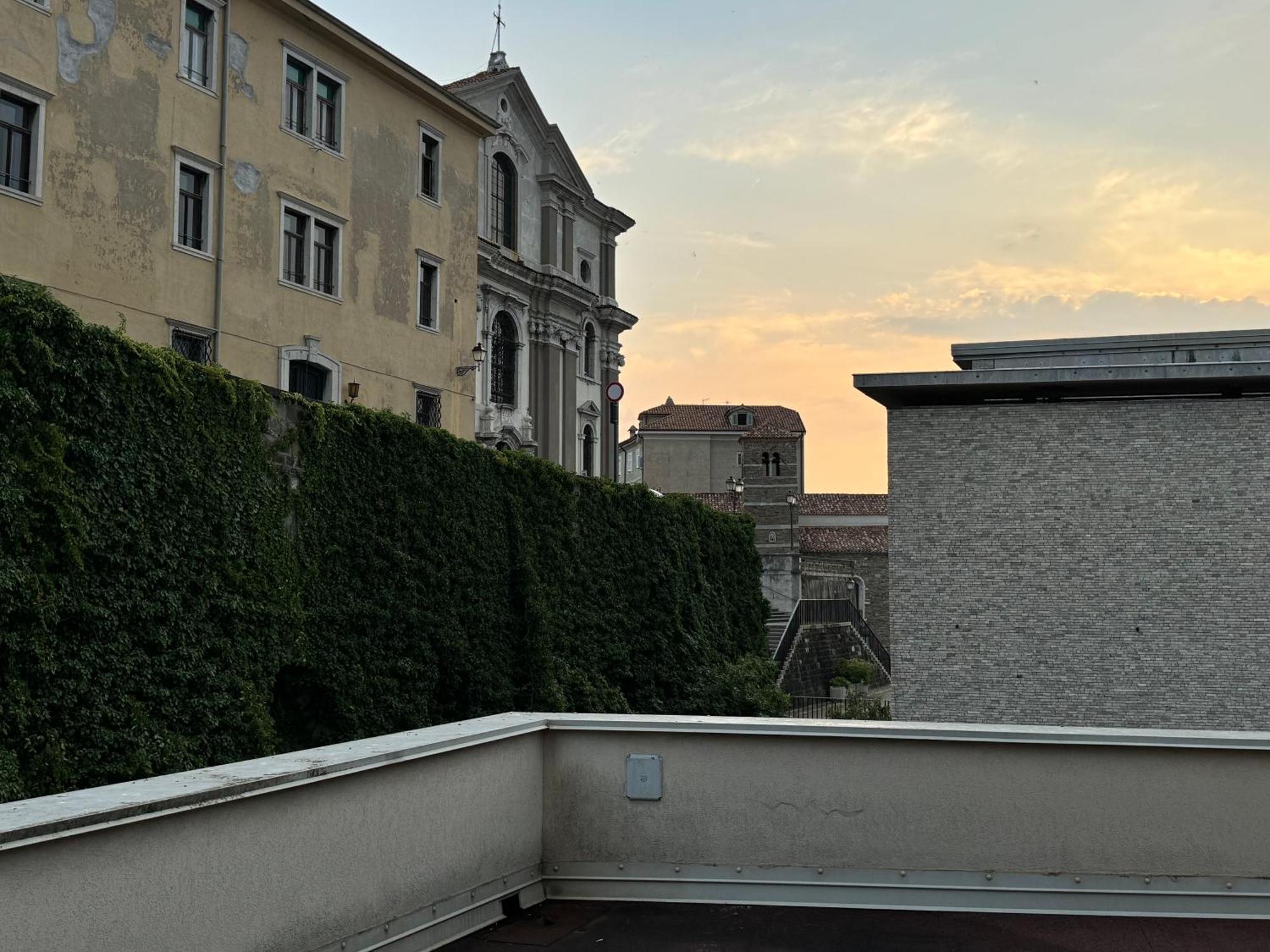 Teatro Romano Suites Trieste Eksteriør billede
